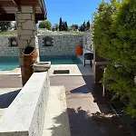 Eos Villa